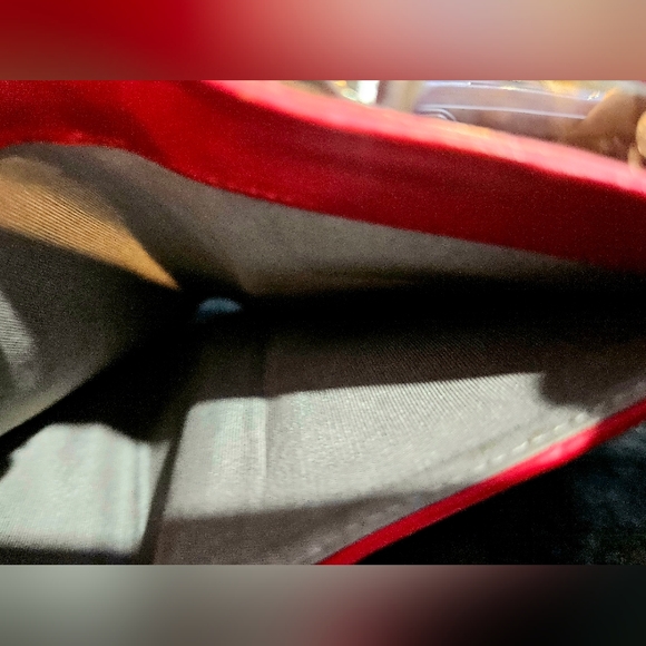 *LOW START* CHANEL TIMELESS CC ZIPPED  COMPACT CAVIAR CORAL ORANGE WALLET - Picture 3 of 6